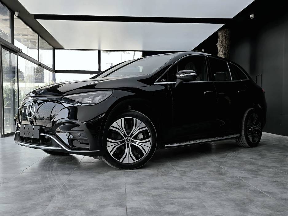 مرسدس بنز EQE500 SUV؛ مشخصات فنی، امکانات، قیمت و بررسی EQE 500 در ایران
