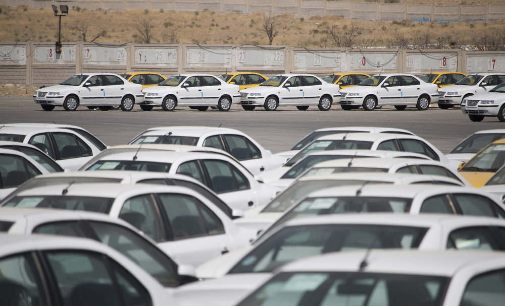 از «حمایت از خانواده» تا «رانت دلالان»؛ واکاوی سیاست سهمیه‌بندی خودرو
