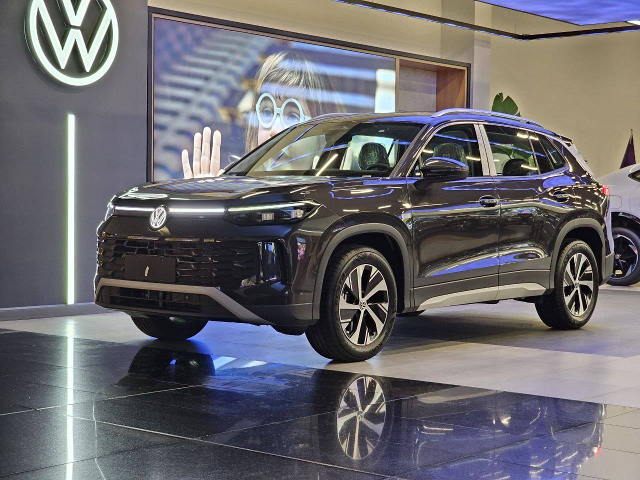 فولکس واگن تایرون L؛ مشخصات فنی، امکانات، قیمت و بررسی Volkswagen Tayron L در ایران